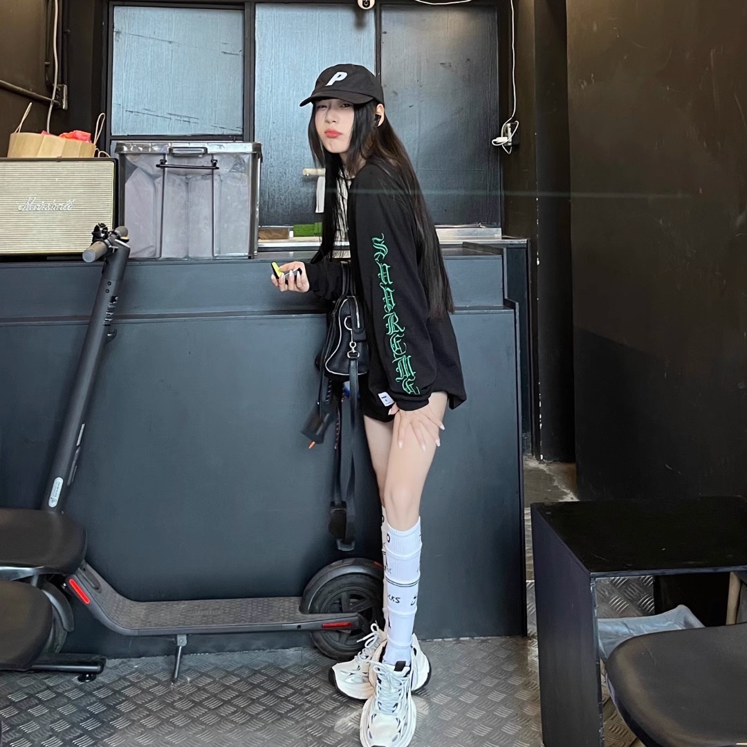 Supreme OLD ENGLISH L/S TEE ゴシック 長袖Tシャツ 秋冬 男女 カップル