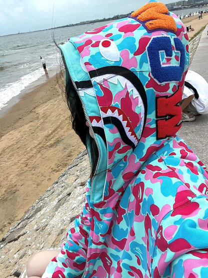 日本のトレンディなブランド BAPE シャーク ヘッド スウェットシャツ男性と女性用マイアミ ダブル フード迷彩刺繍プリント秋冬フード付きジャケット