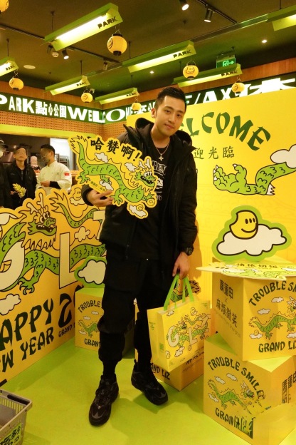 Supreme x Corteiz Week18 RULE THE WORLD TEE 男女兼用 半袖Tシャツ