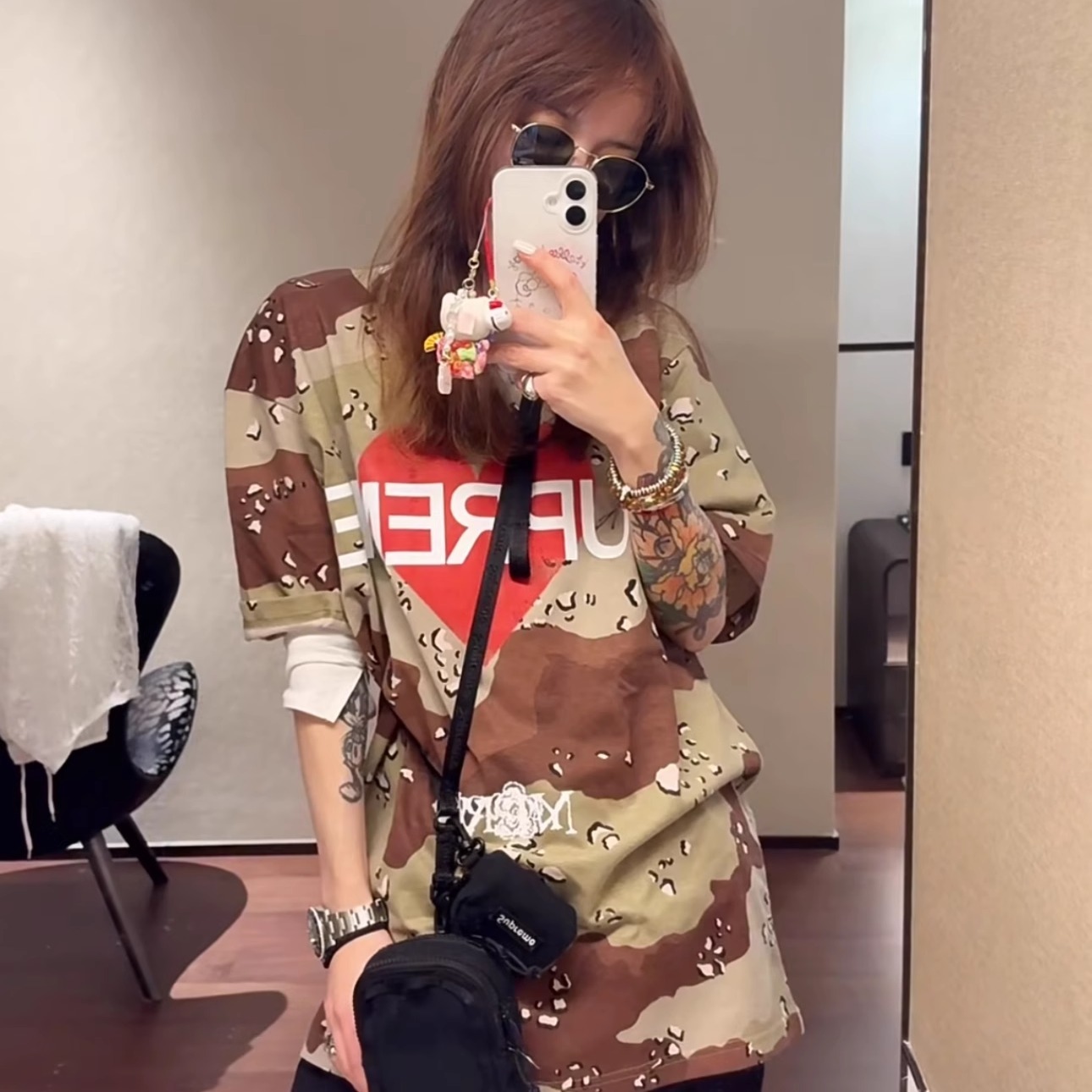 Supreme Announcing Tee Love ロゴ アメリカンストリートトレンド半袖Tシャツ