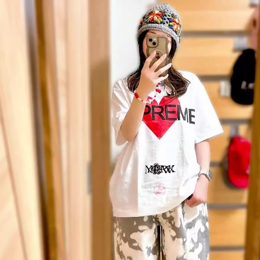 Supreme Announcing Tee Love ロゴ アメリカンストリートトレンド半袖Tシャツ
