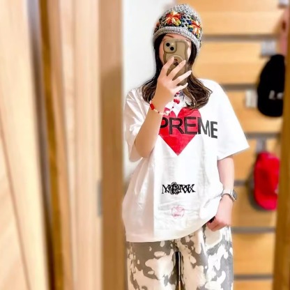 Supreme Announcing Tee Love ロゴ アメリカンストリートトレンド半袖Tシャツ