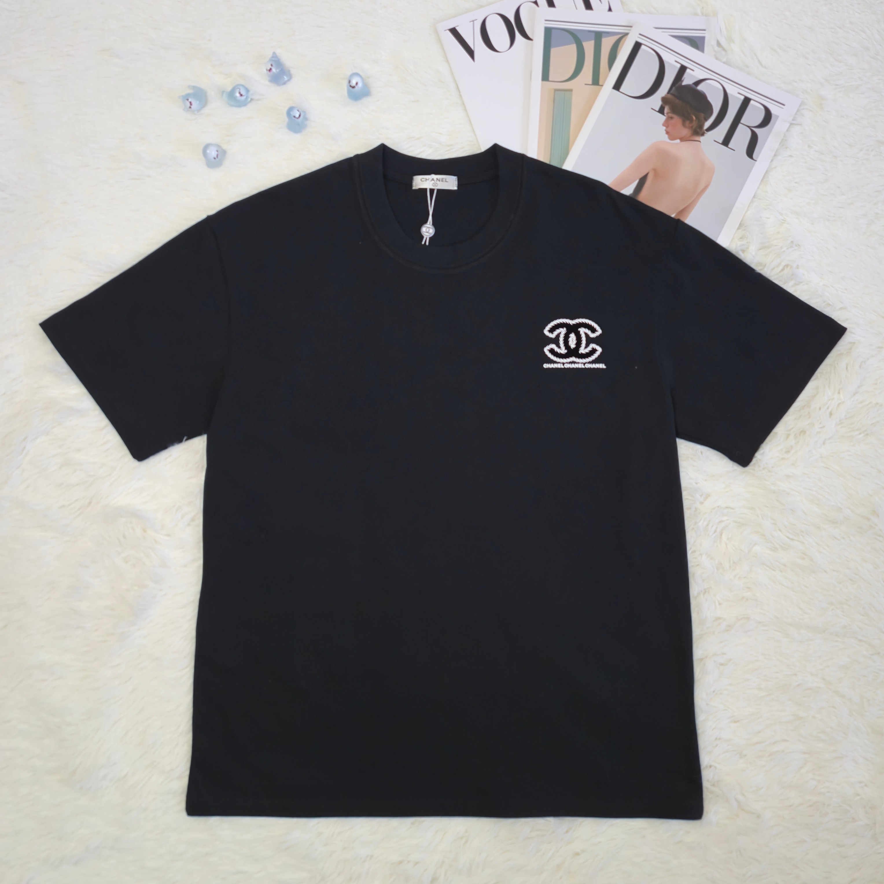 【シャネル】2025新作 CHANEL プリント ラウンドネック ドロップショルダー 半袖 Tシャツ ユニセックス