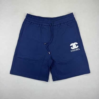 シャネル 25 新作 ダブルC 刺繍 ショートパンツ