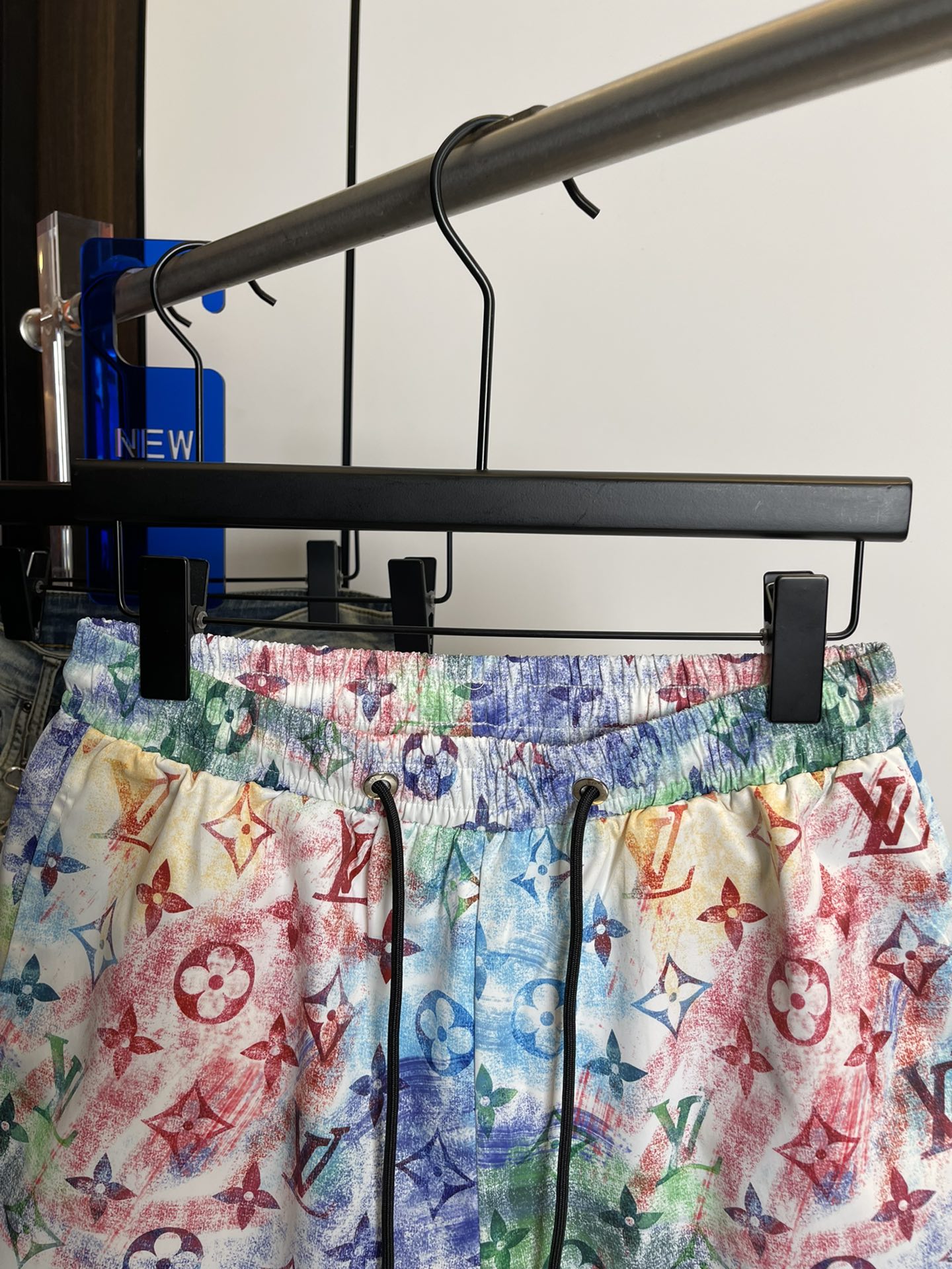 ルイ・ヴィトン LV、新作夏メンズカジュアルショートパンツビーチパンツ