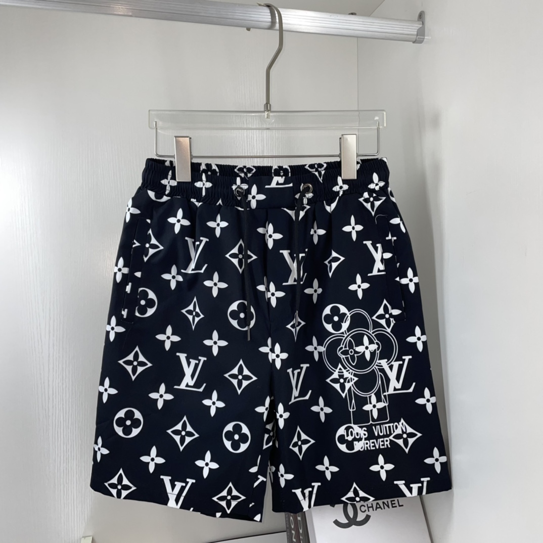 LVルイ・ヴィトン、春夏の新作、最新ショートパンツ、ファッショナブルなビーチパンツ