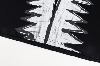 【シャネル】シャネル2024新作手描きグラフィティ半袖Tシャツ、高品質のオリジナル生地を採用、セレブと同じスタイル