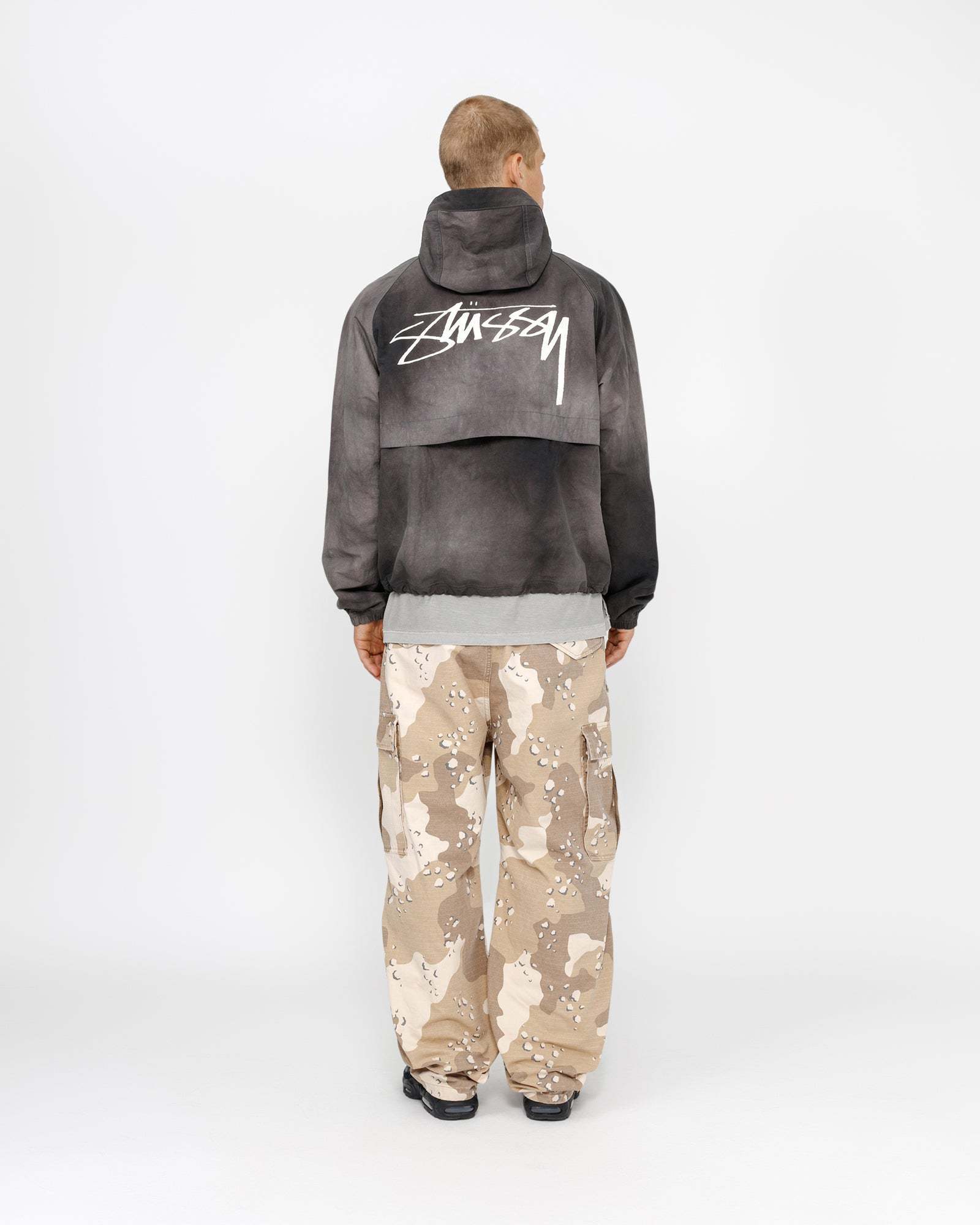 【Stussy】ビーチ シェル 波染め カモ ナイロン ジャケット（Shell Jacket）