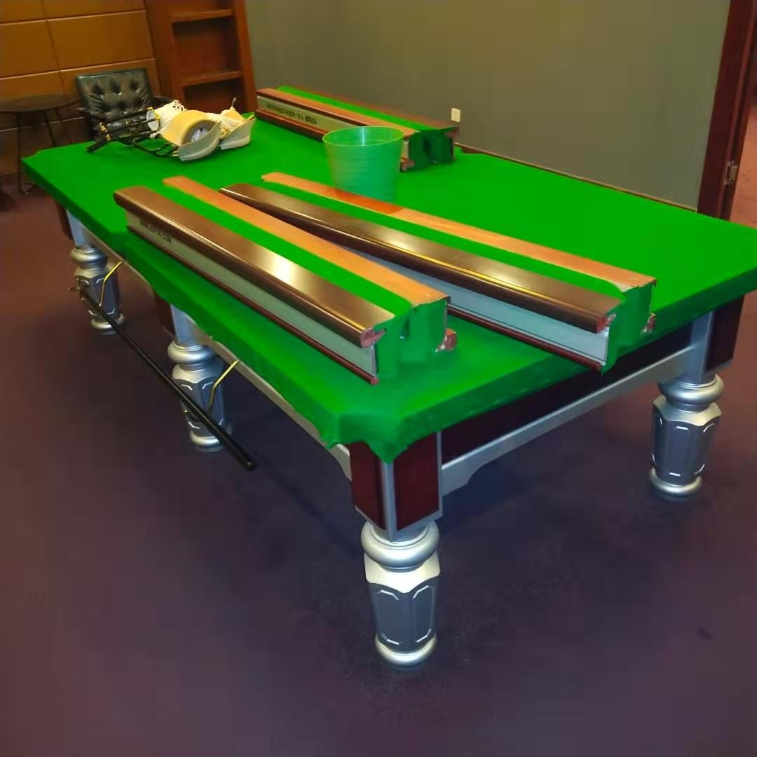 乔氏银色台球桌