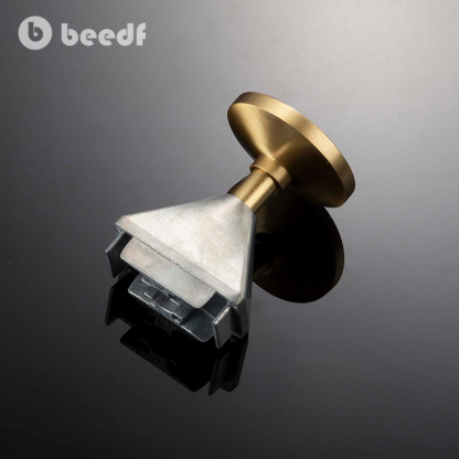 Furniture hardware 955A4272