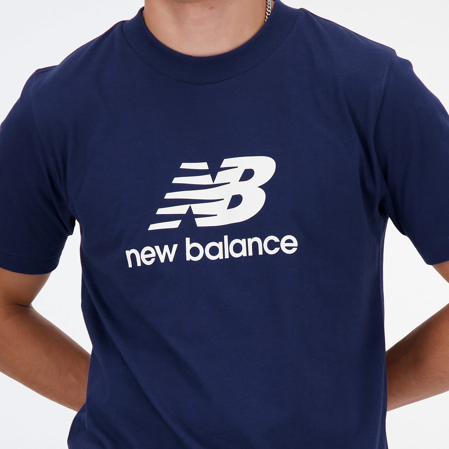 New Balance Stacked Logo ショートスリーブTシャツ