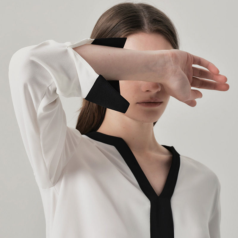 Elegant Commuter V-Neck Chiffon Shirt