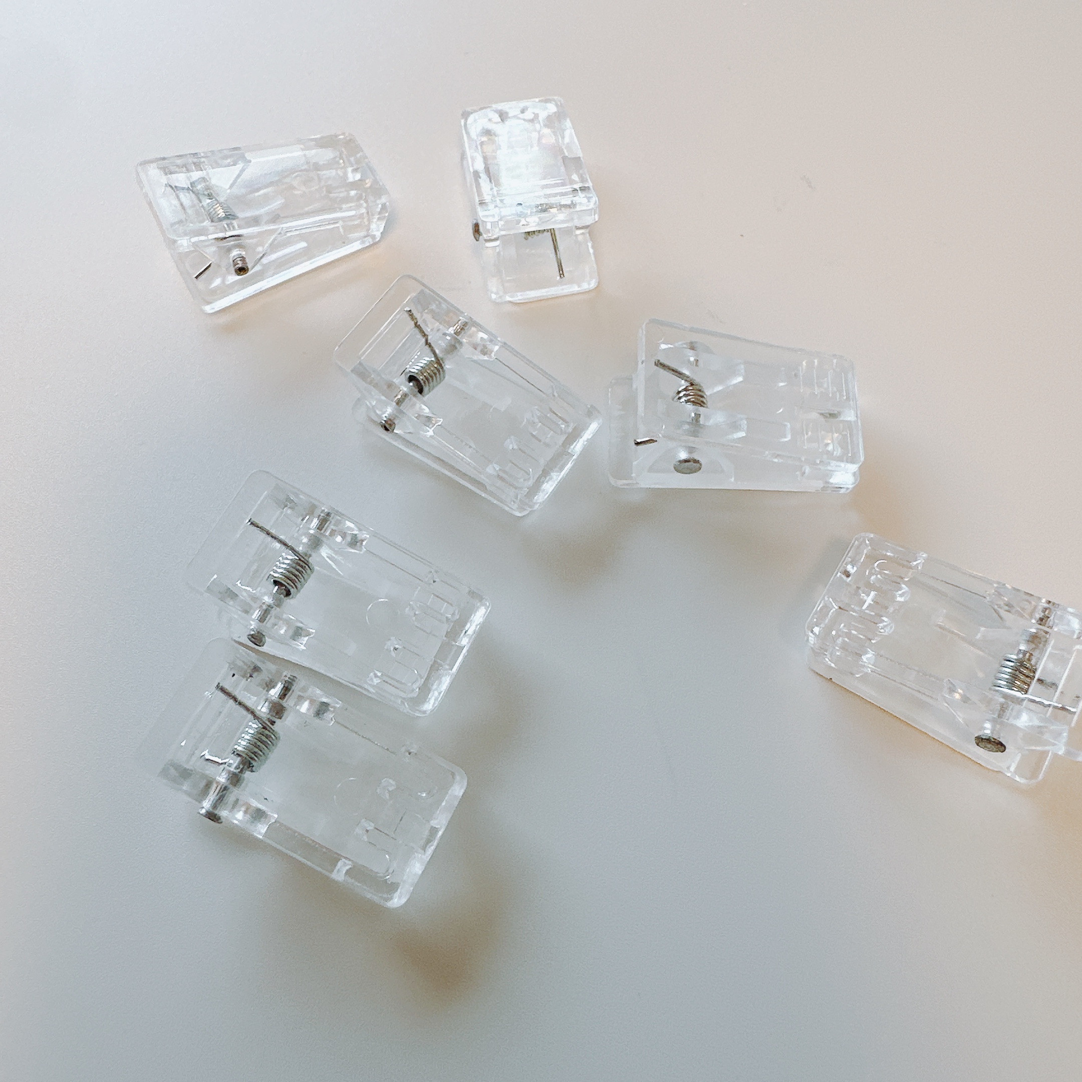 両面テープ付き　クリップ