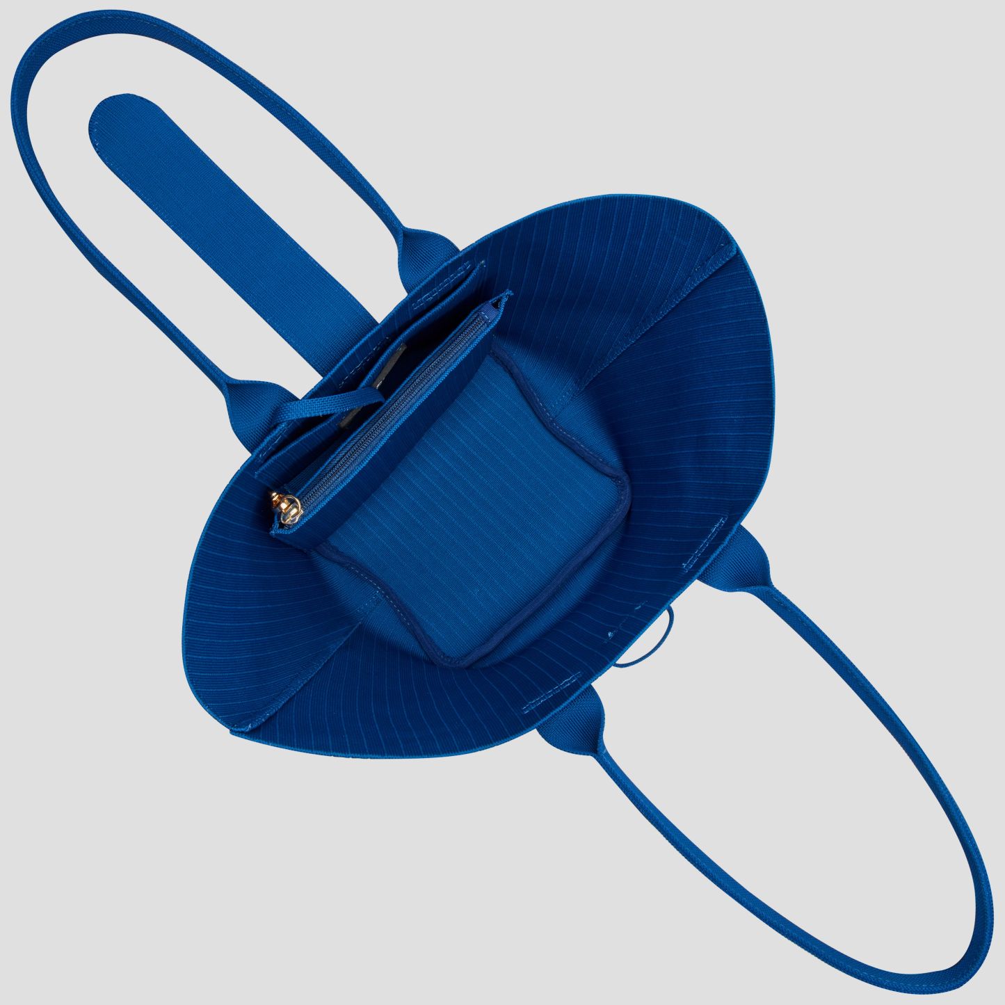 Dumpling-shaped bag