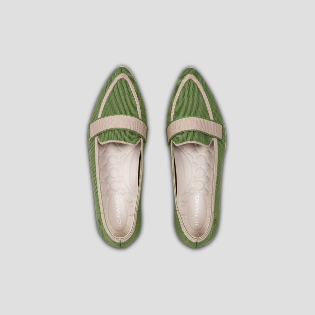 Pointed-Toe Flats(Cecil)
