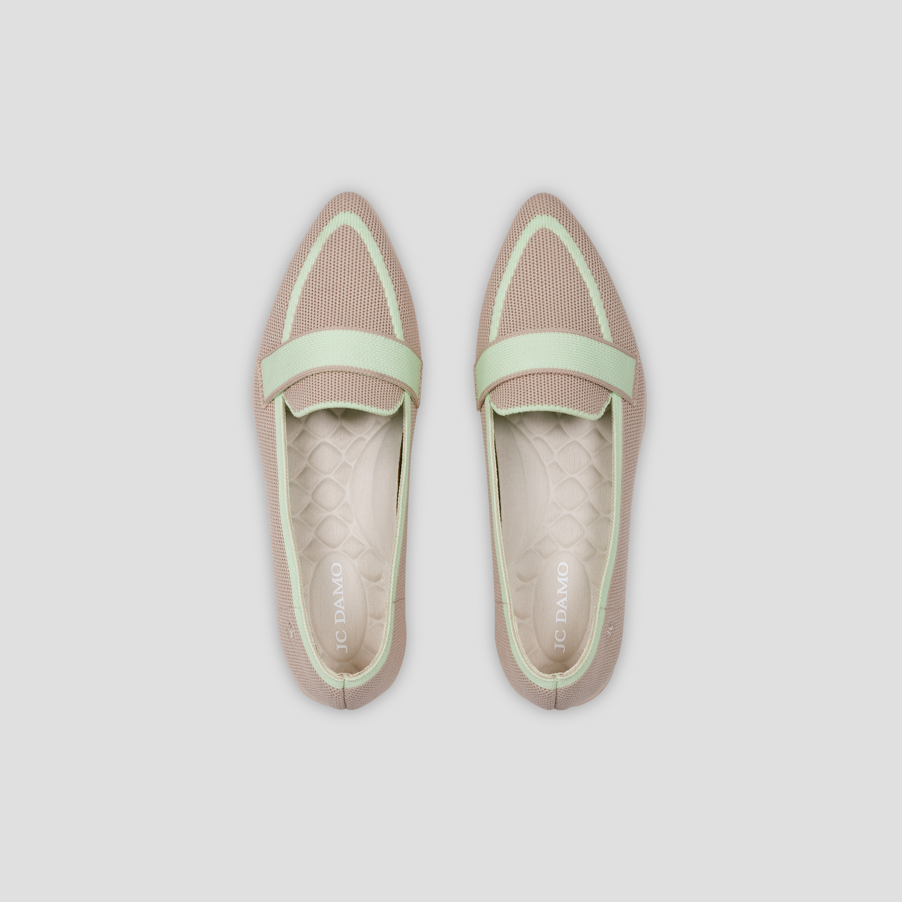 Pointed-Toe Flats(Cecil)