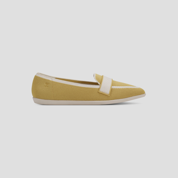 Pointed-Toe Flats(Cecil)