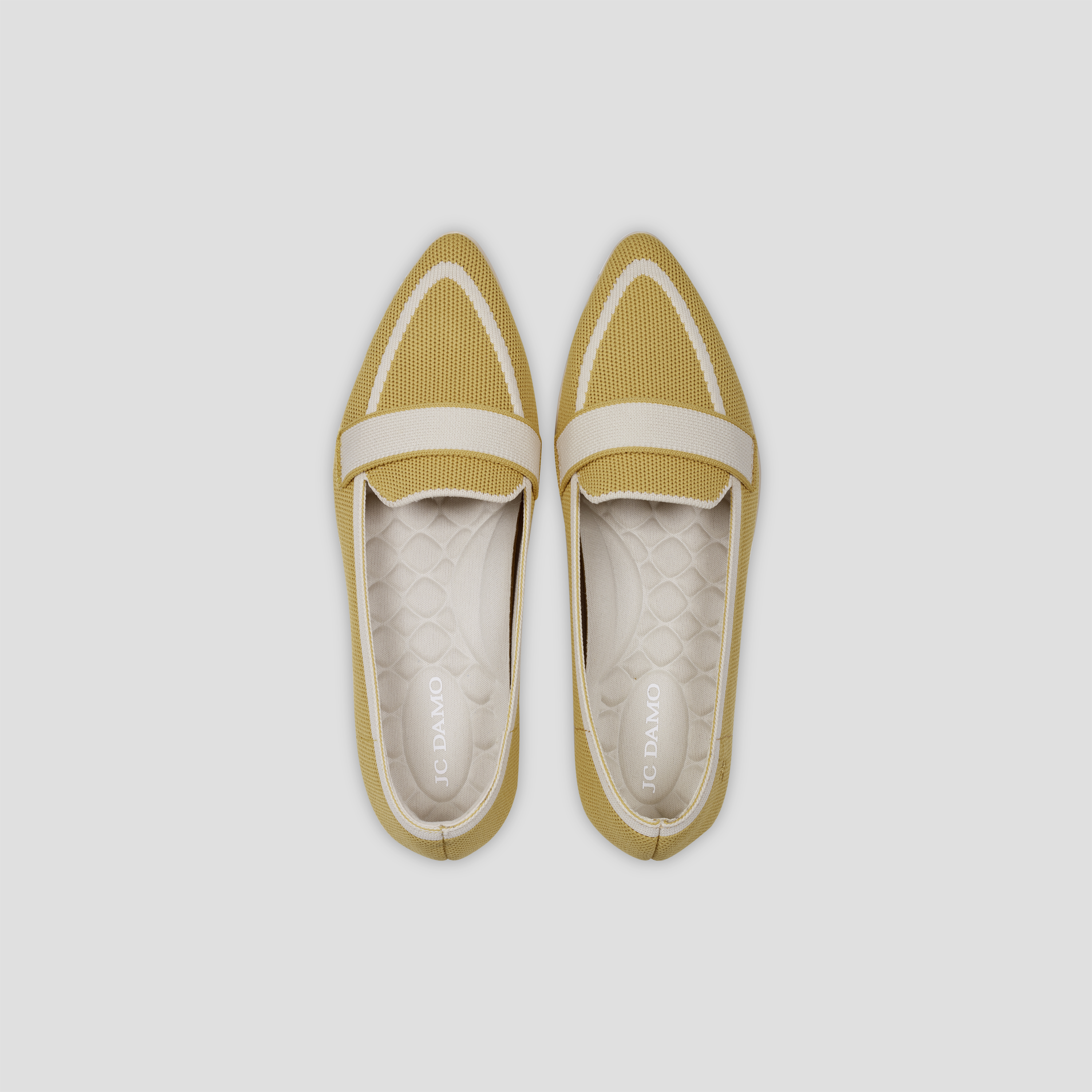 Pointed-Toe Flats(Cecil)