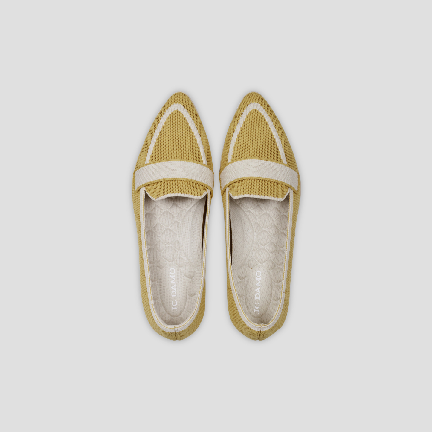 Pointed-Toe Flats(Cecil)
