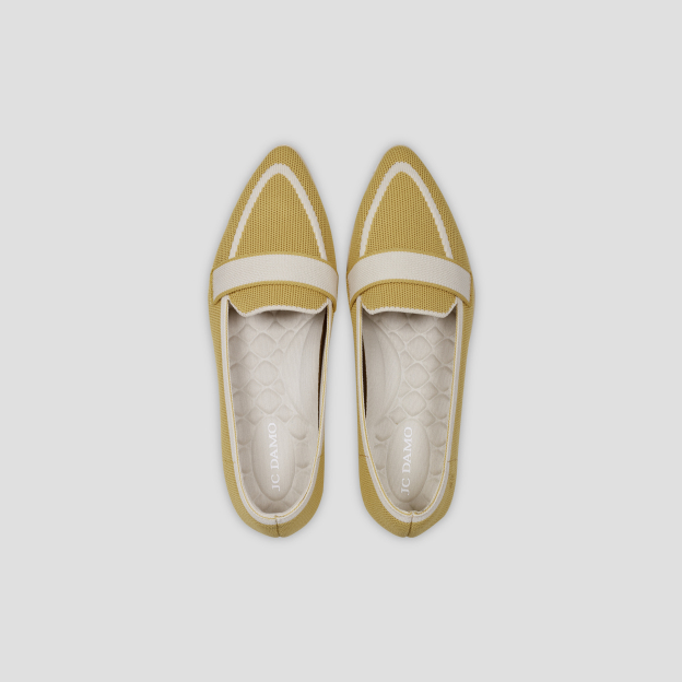 Pointed-Toe Flats(Cecil)