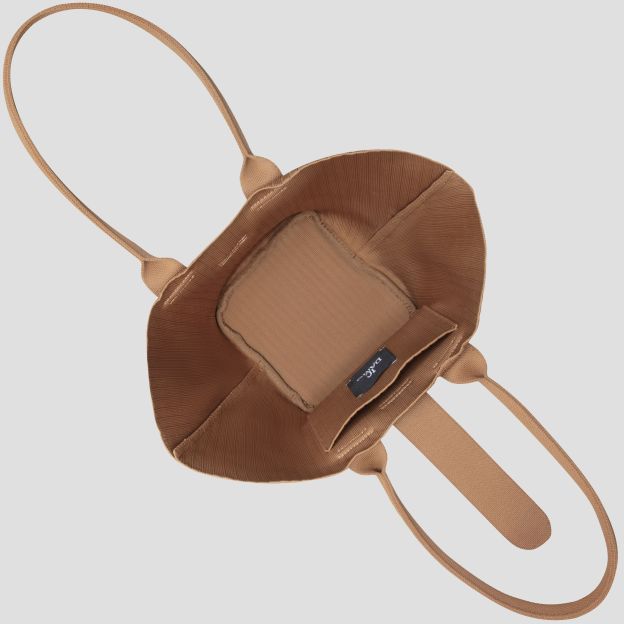 Dumpling-shaped bag