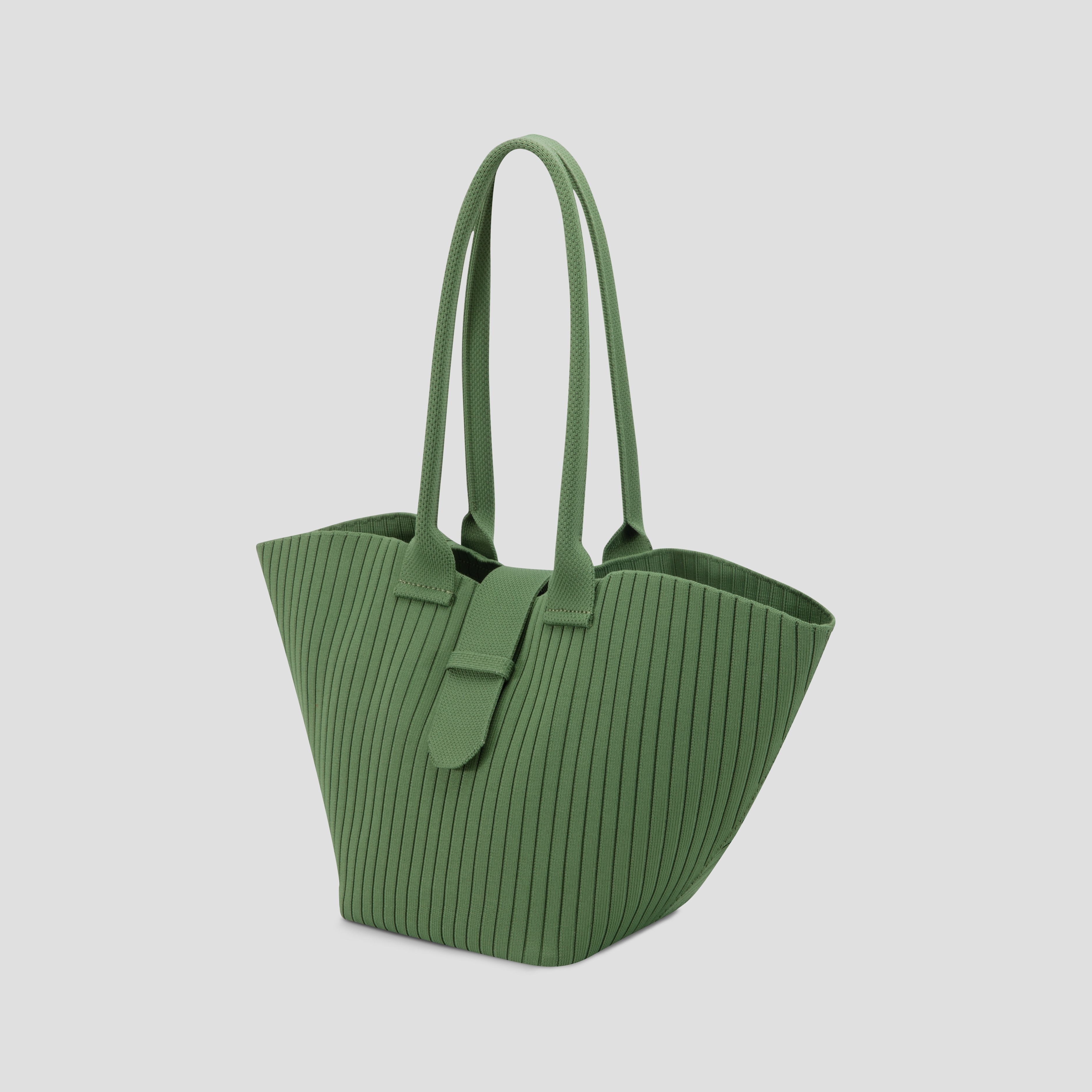 Dumpling-shaped bag