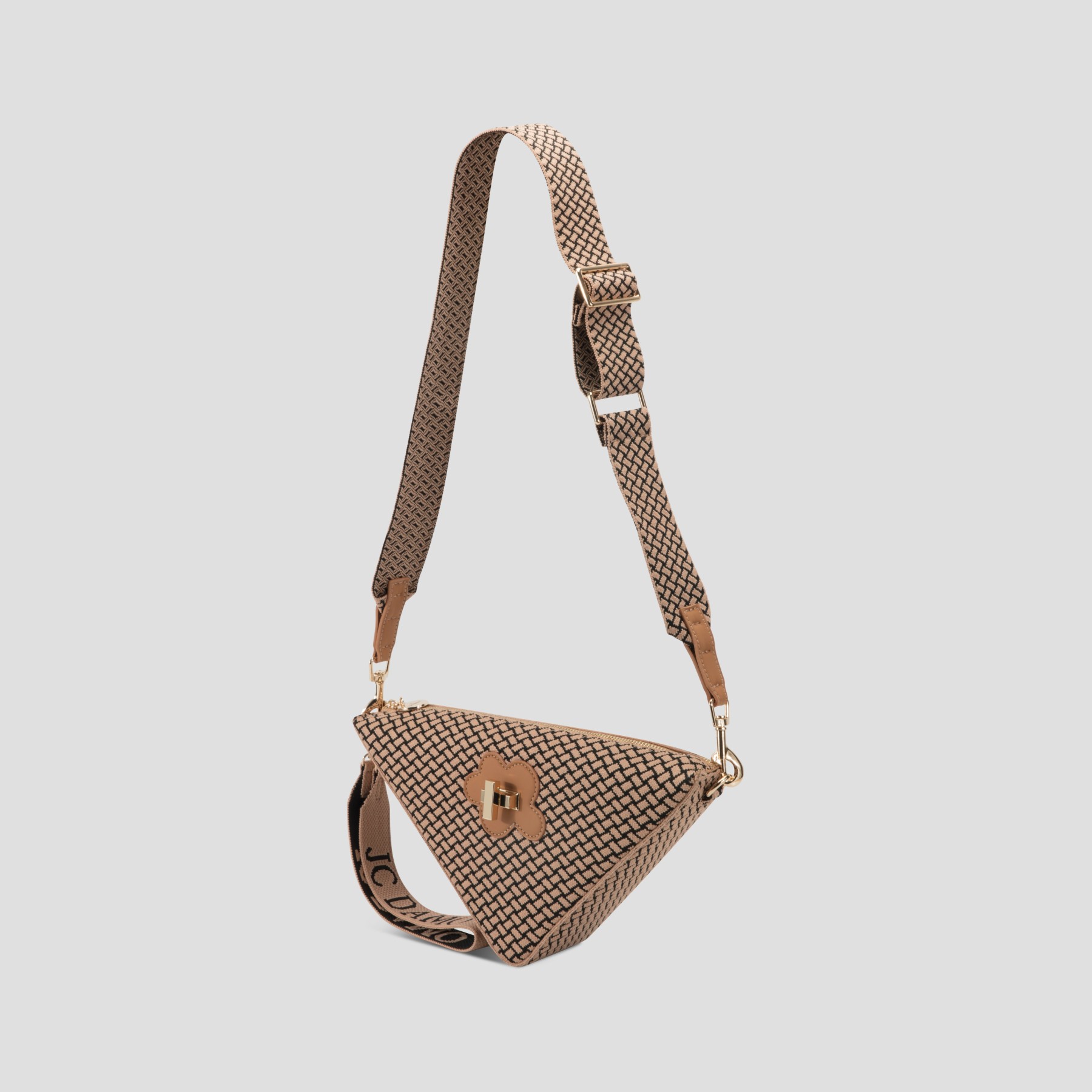 Triangle bag