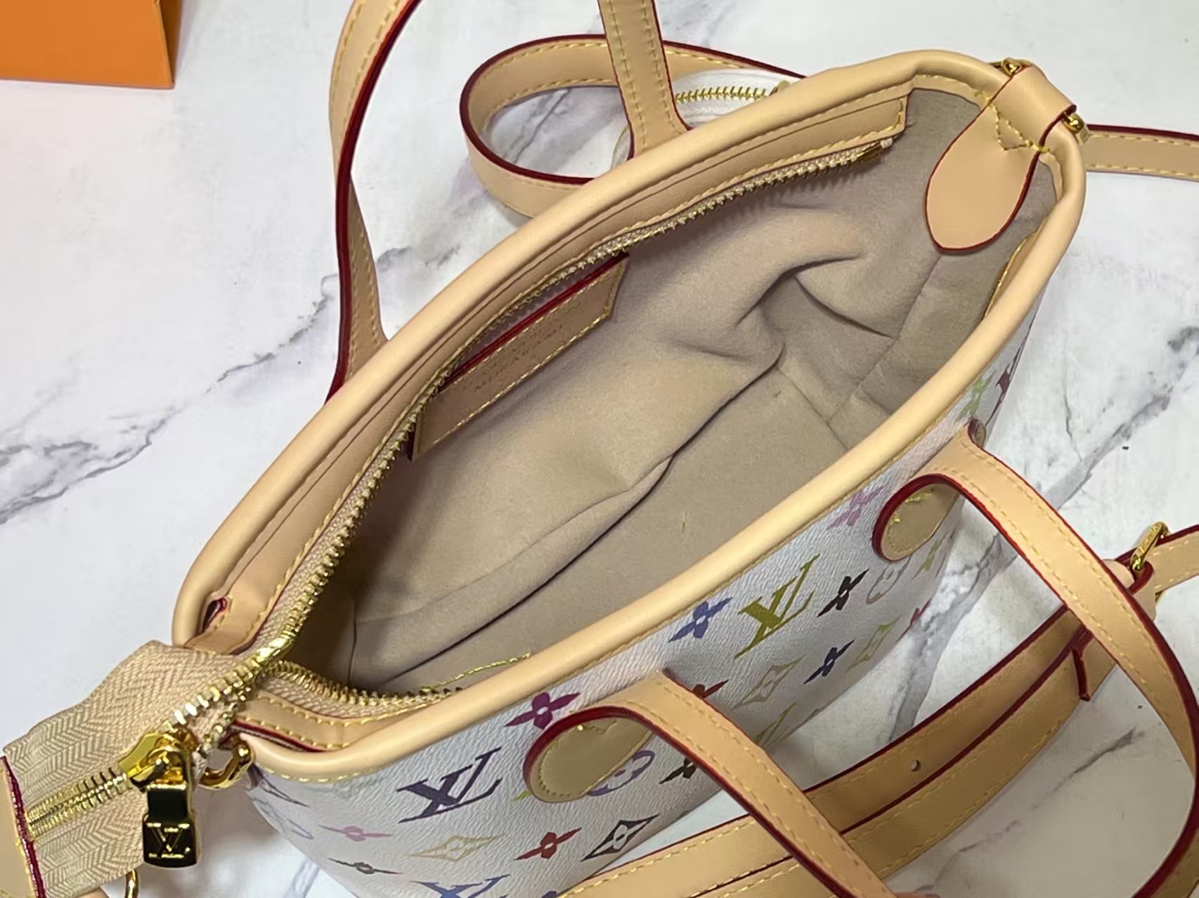 M46705 NEVERFULL BB ハンドバッグ ホワイトトリコロール（白三彩） 村上隆とのコラボレーション ネバーフル（Neverfull）