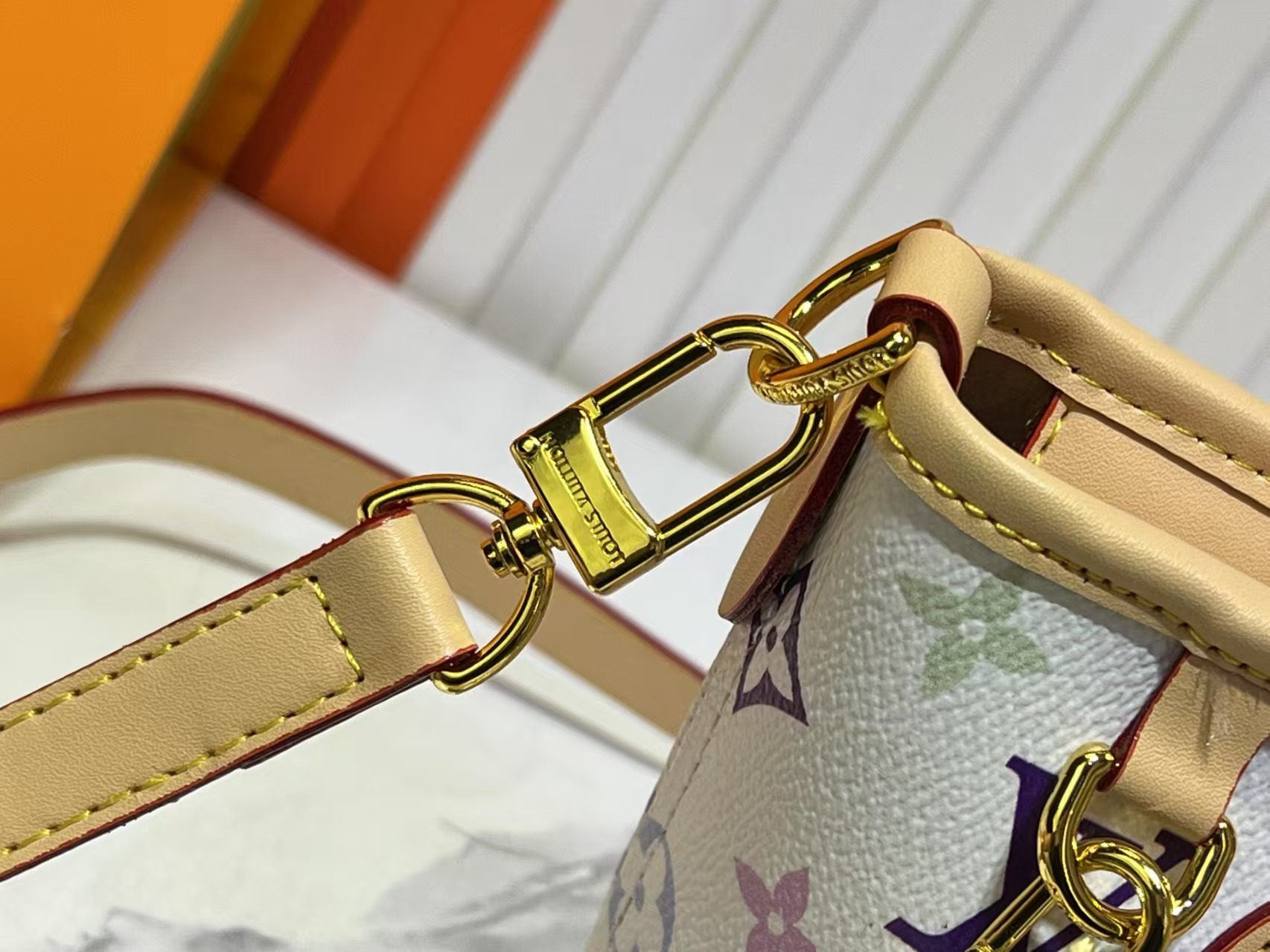 M46705 NEVERFULL BB ハンドバッグ ホワイトトリコロール（白三彩） 村上隆とのコラボレーション ネバーフル（Neverfull）