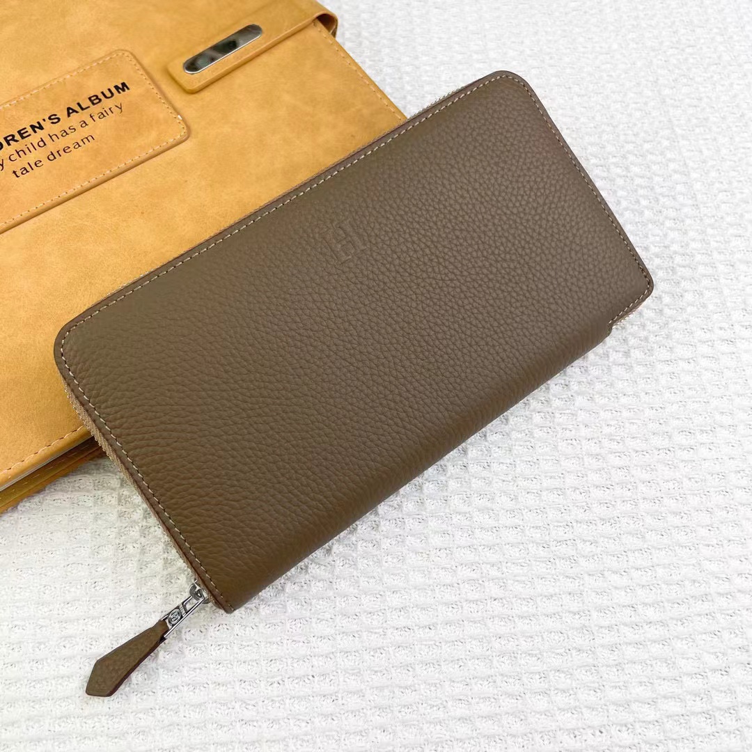 Hermes(エルメス)Silk'in クラシック財布