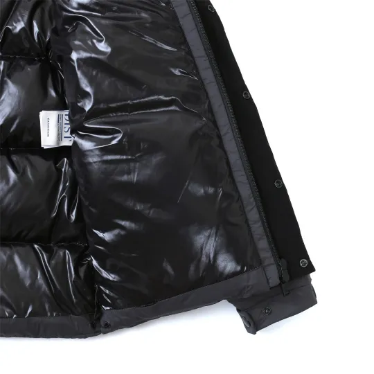【公式認定ストア】MONCLER Madeira モンクレール 定番ダウンコート 限定発売中！多くの著名人やセレブに愛用されています! 爆買い！即完売必至