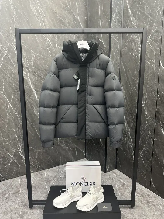 【公式認定ストア】MONCLER Madeira モンクレール 定番ダウンコート 限定発売中！多くの著名人やセレブに愛用されています! 爆買い！即完売必至