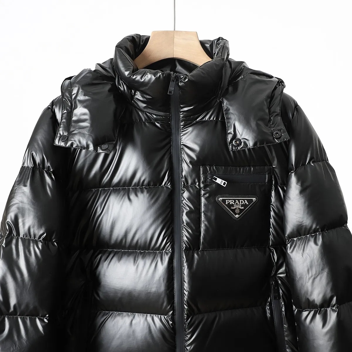 PRADAプラダ 冬のダウンジャケット 旬の新作 ユニセックスMONCLER