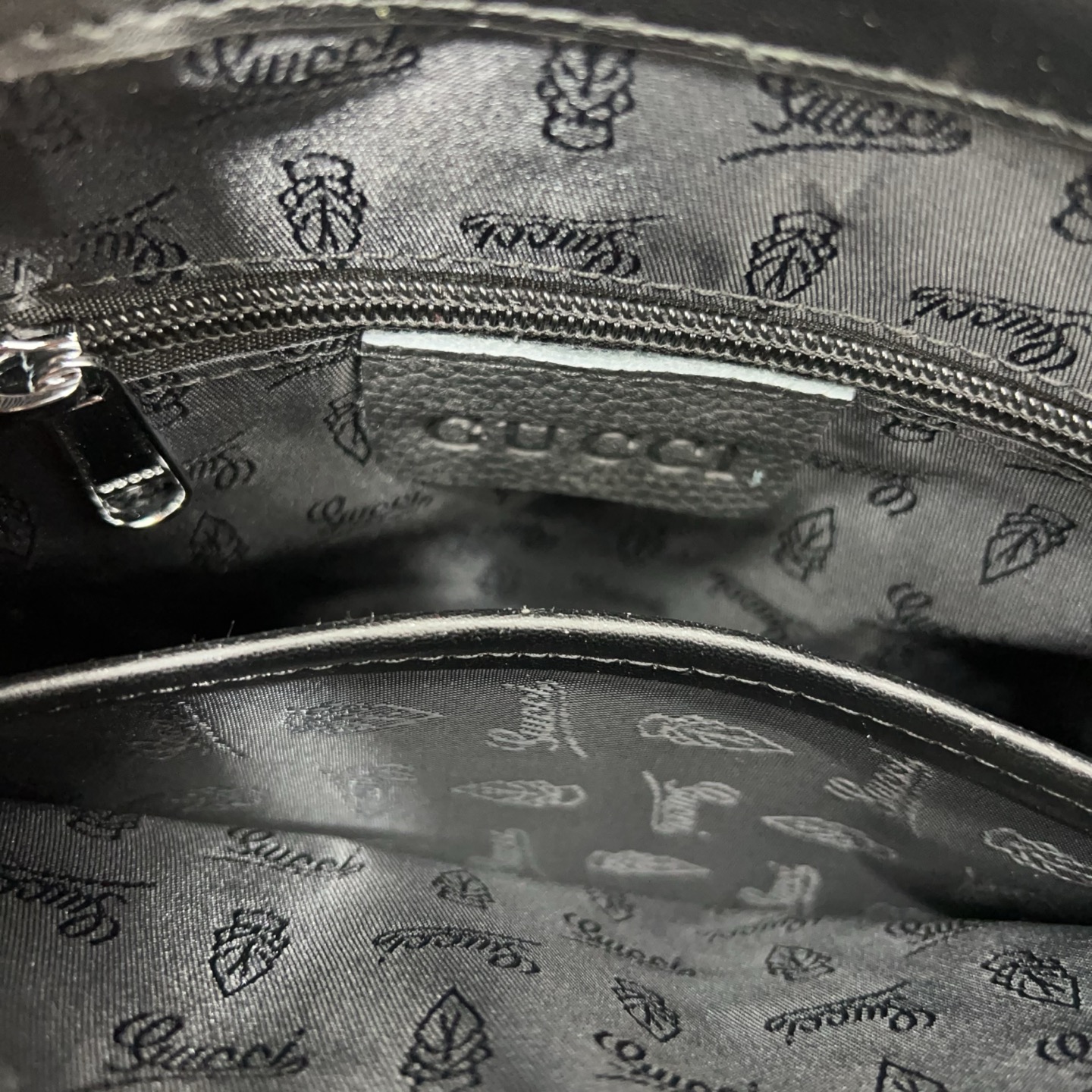 P280 Gucci グッチ 一等地革のシングルショルダーバッグ 男性用の斜め掛けバッグで、レジャーやビジネスにも適しています。