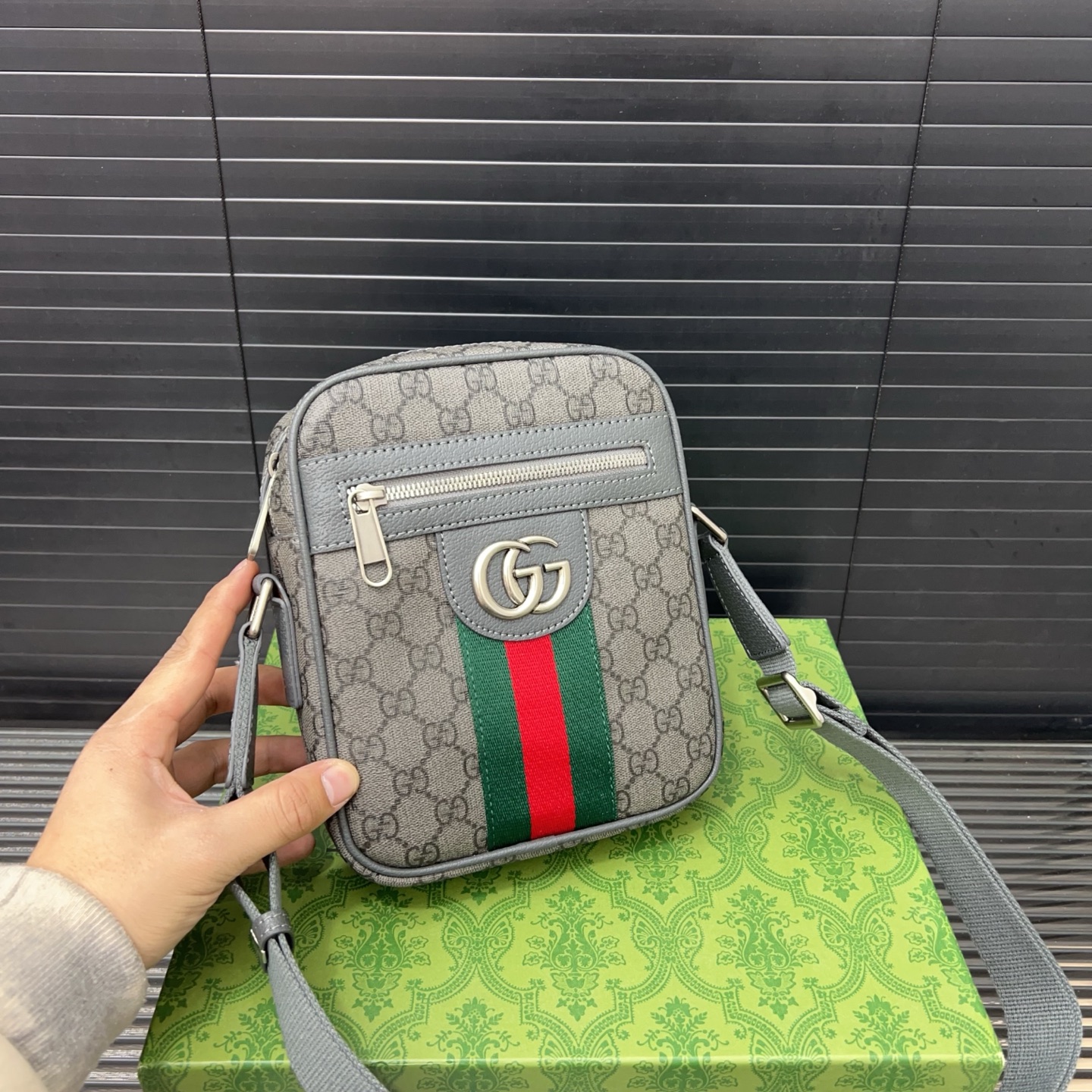 P285 Gucci グッチ Ophidia プリントのシングルショルダーバッグ