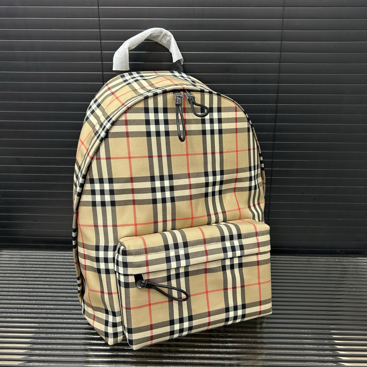 P260 Burberry バーバリー Vintage の格子模様とストライプのキャンバスダブルショルダーバッグ。