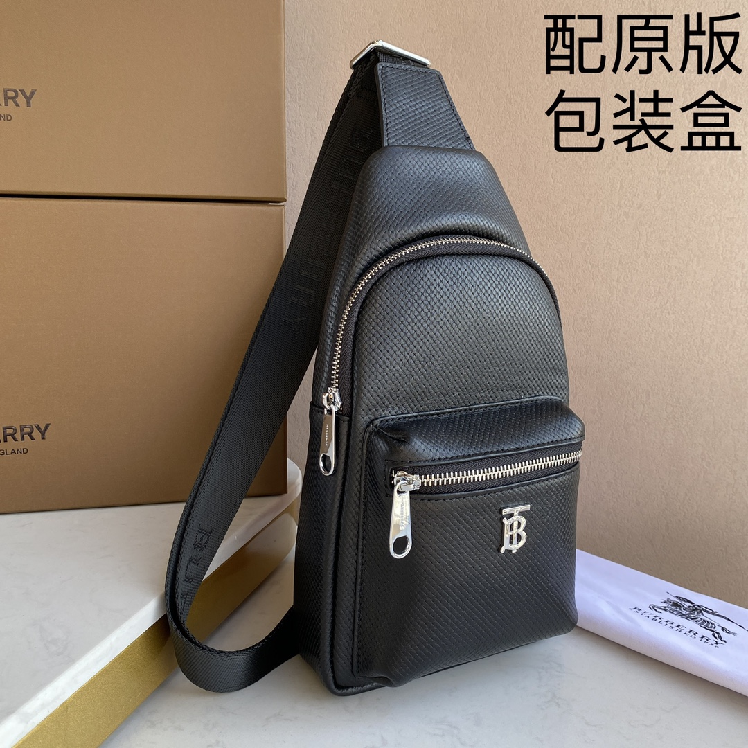 💴バーバリーの男性用チェストバッグ