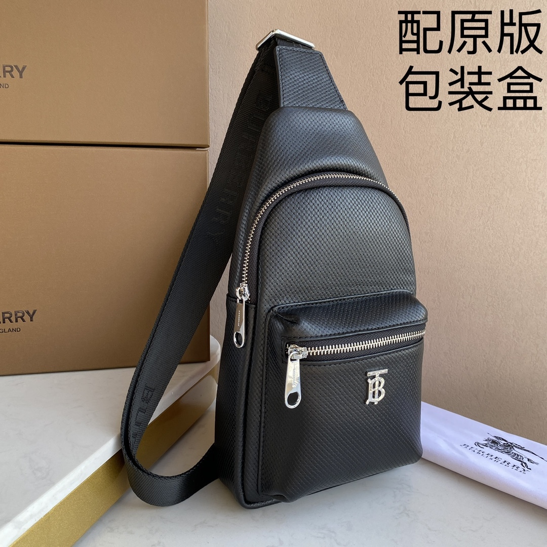 💴バーバリーの男性用チェストバッグ