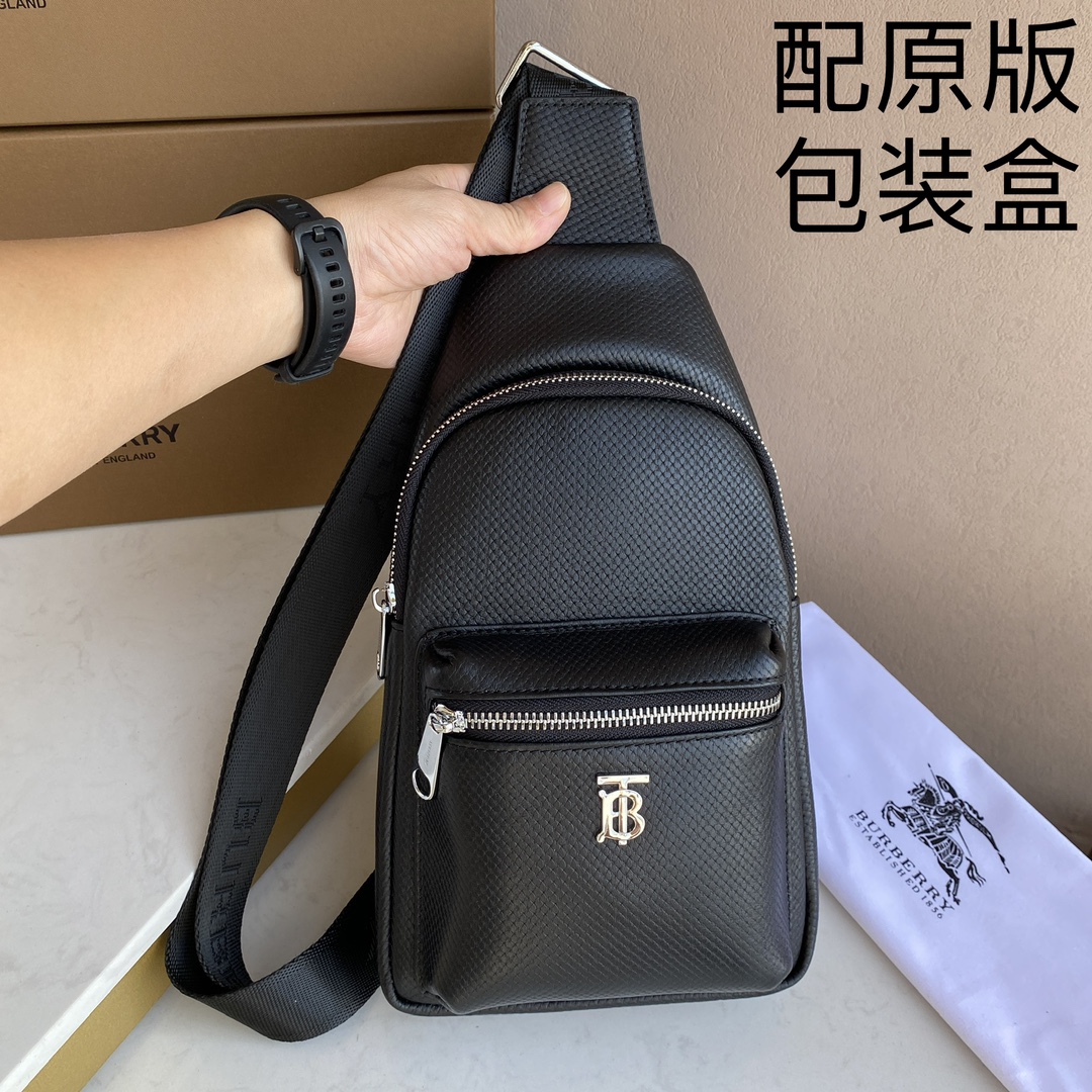 💴バーバリーの男性用チェストバッグ