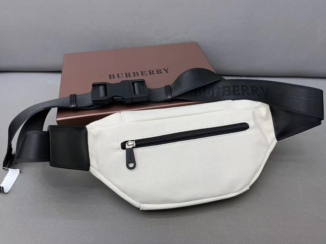 Burberry バーバリー アルファベット模様のキャンバス斜め掛けチェストバッグ、ストライプ模様のウエストバッグです。