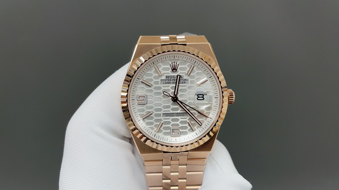 NEW 2025 ロレックス（スイスの腕時計ブランド）Rolex  Land-Dweller 40mm機械式時計