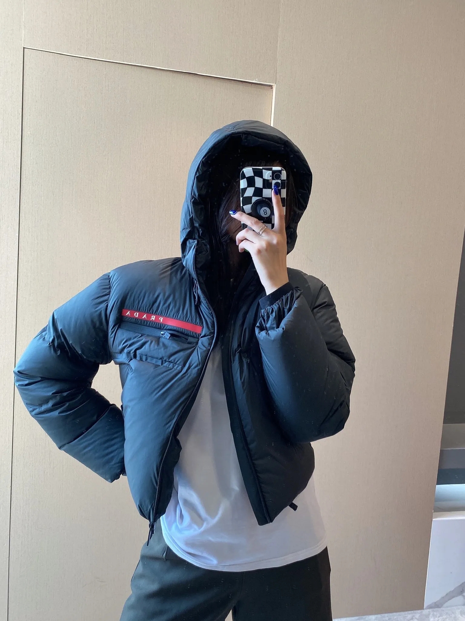 PRADAプラダ 冬のダウンジャケット 旬の新作 90%ホワイトダックダウンユニセックスMONCLER
