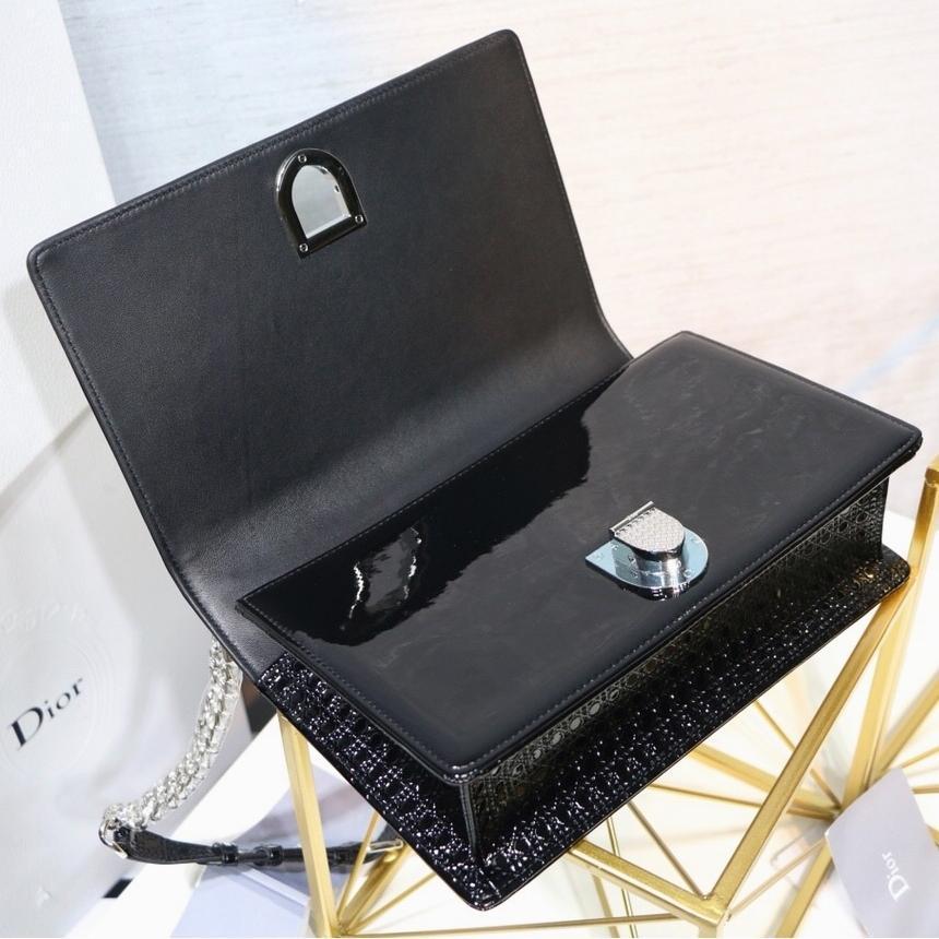 Dior(ディオール) カーフスキン Diorama バッグ 3色