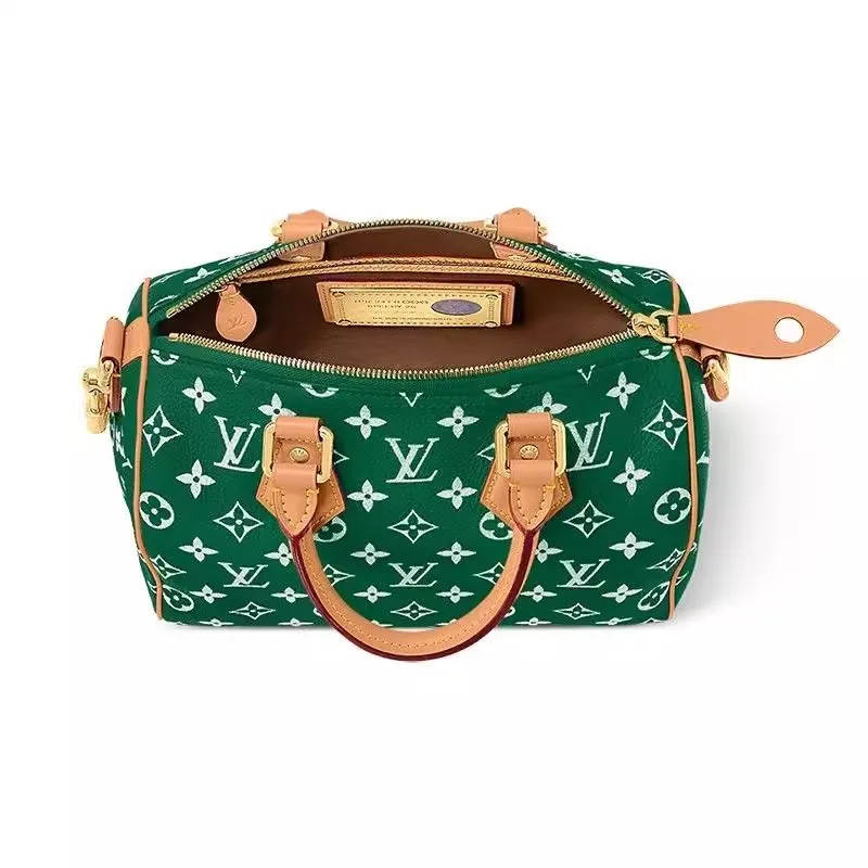 LOUIS VUITTON（ルイヴィトン）スピーディ P9 バンドリエール 25