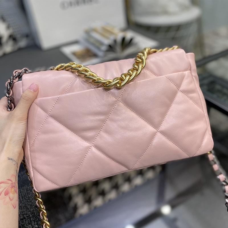 CHANEL(シャネル) 19 ハンドバッグ 2色
