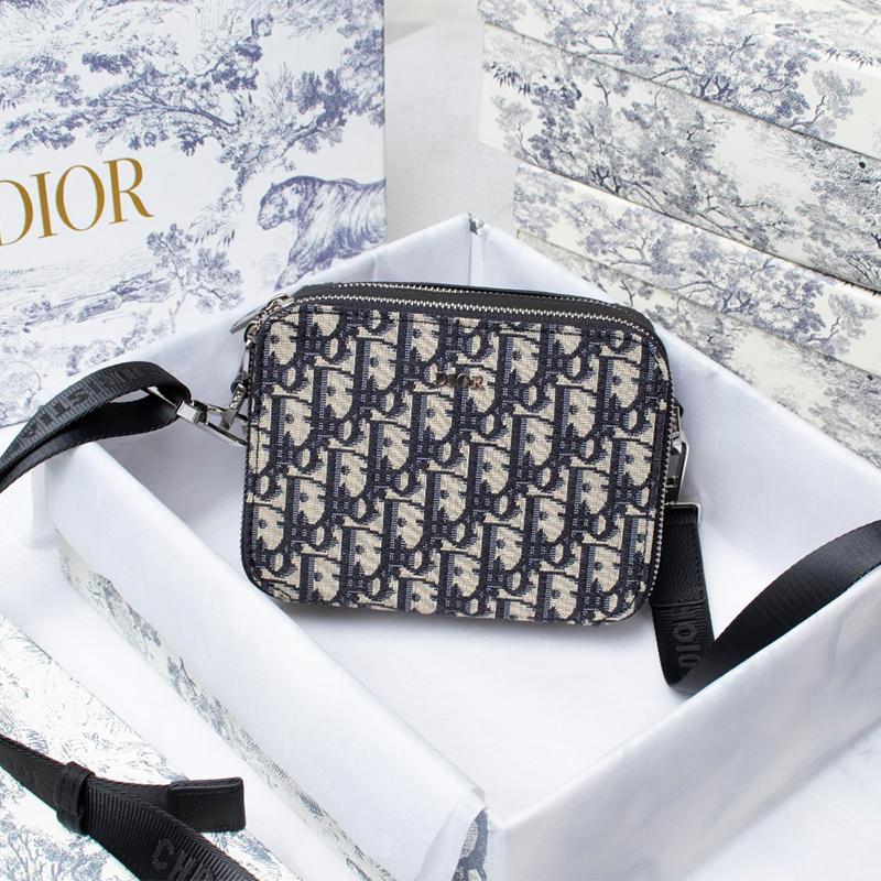 Dior(ディオール) ディオール オブリーク メッセンジャーバッグ