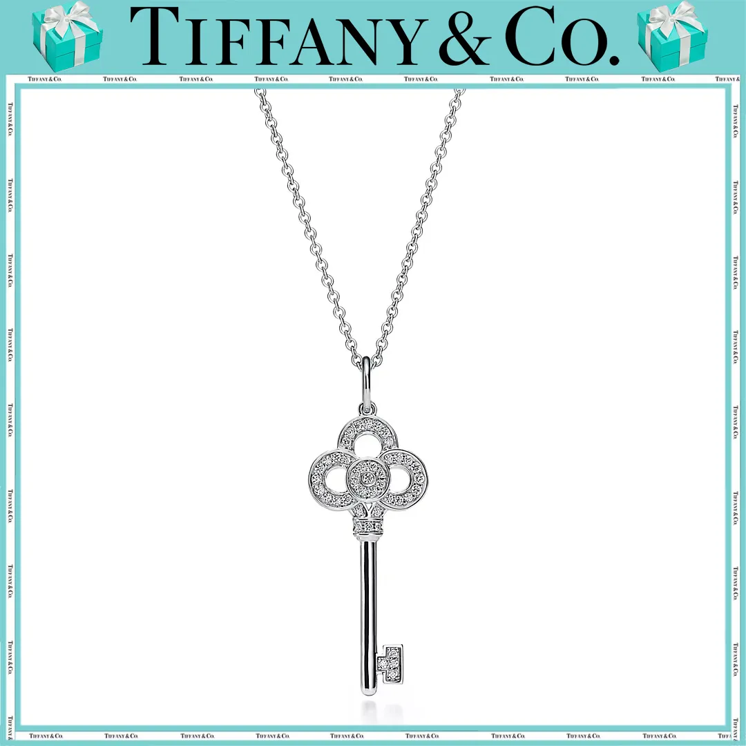 【国内発送/直営店】Tiffany Keysシリーズです プラチナ ダイヤモンド クラウンキー ペンダント