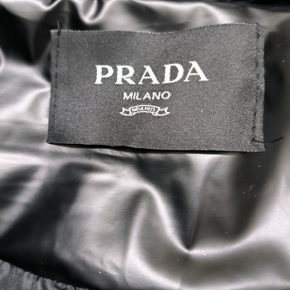 PRADAプラダ 冬コットンジャケット メンズフード付き厚手 ラグジュアリーなヨーロッパ仕様アウター 高級感カジュアル新作 ワイルドでかっこいい保温コットンコート 人気商品
