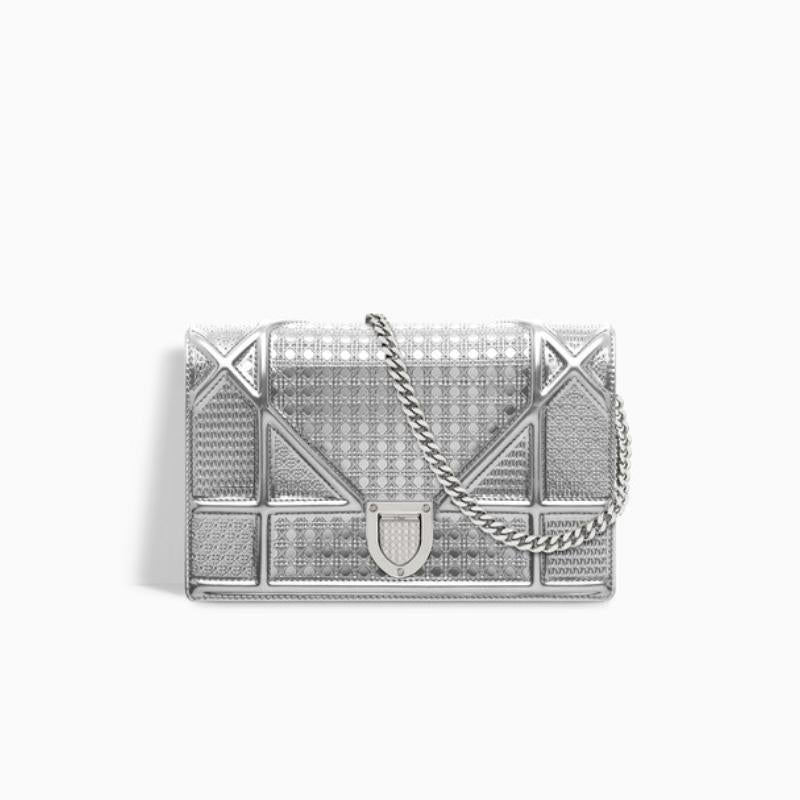 Dior(ディオール) カーフスキン Diorama クラッチ 2色