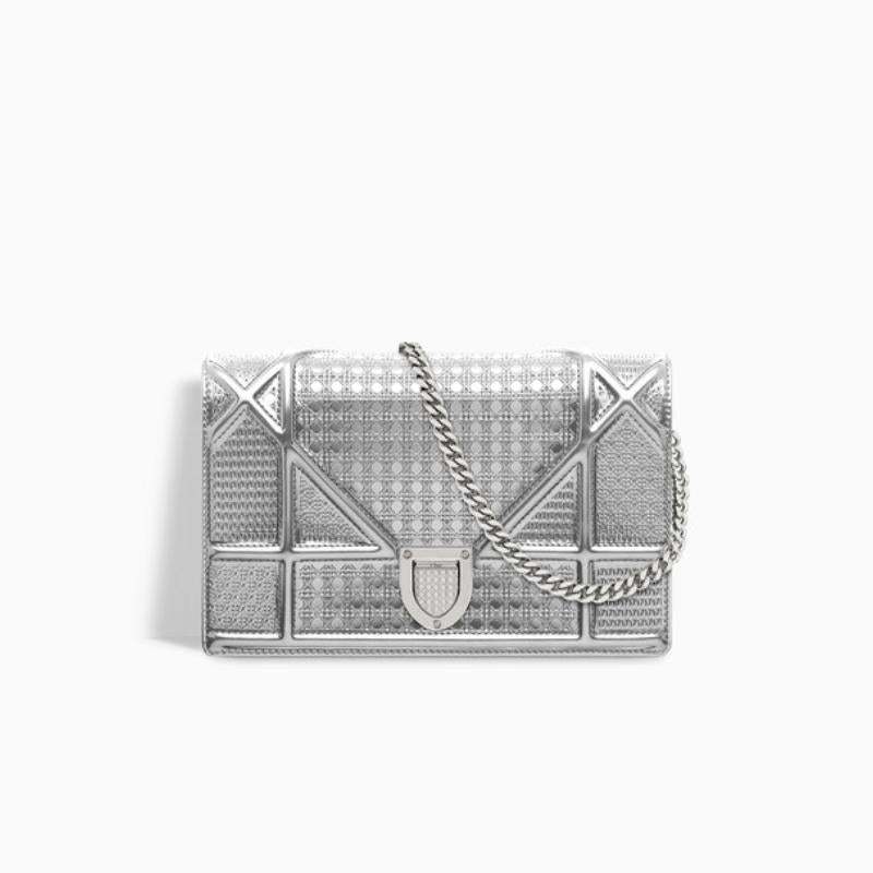 Dior(ディオール) カーフスキン Diorama クラッチ 2色